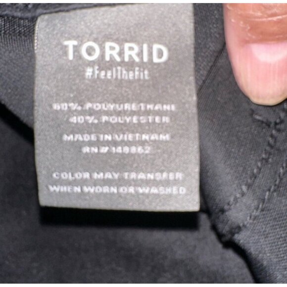Torrid Womens Black Faux Leather Pants Size 18 Regular - Picture 4 of 12